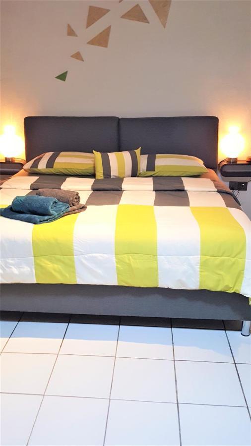 Sabandy House B&B Padang Mat Sirat Kültér fotó