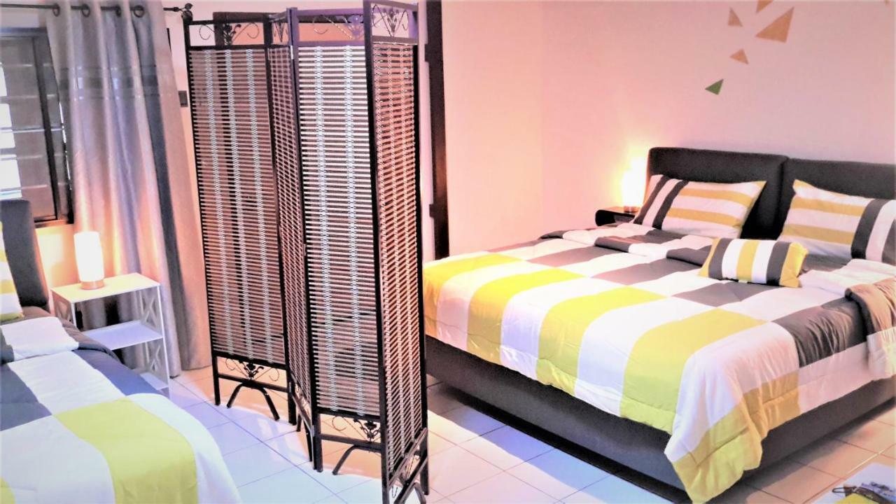 Sabandy House B&B Padang Mat Sirat Kültér fotó